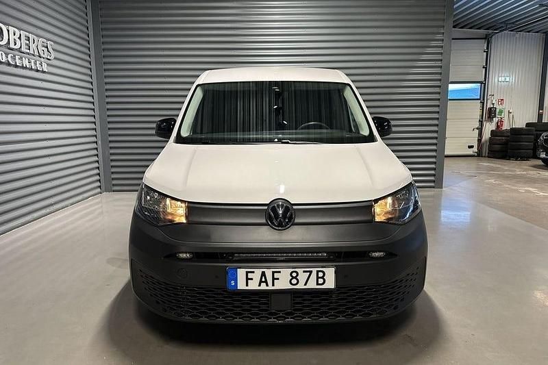Begagnad VW Caddy 122 HK (89 kW) 2022 Vit Minibuss