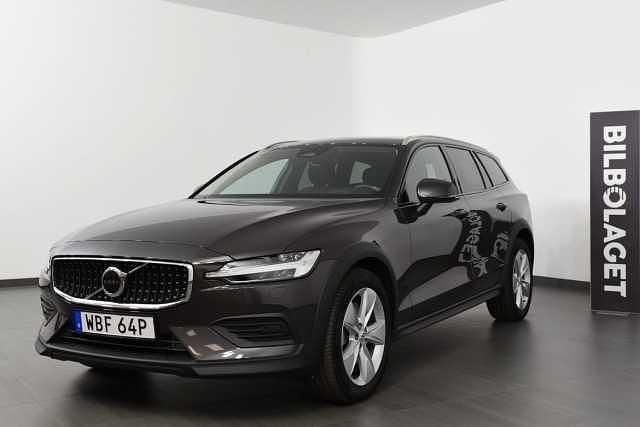 Begagnad 2024 Volvo V60 CC Kombi | 409 800 kr (Marknadspris) - Bild 1/4