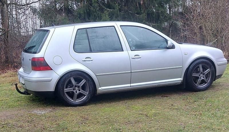 Begagnad 2002 VW Golf IV GTI Halvkombi | 17 000 kr (Bra pris) - Bild 1/4