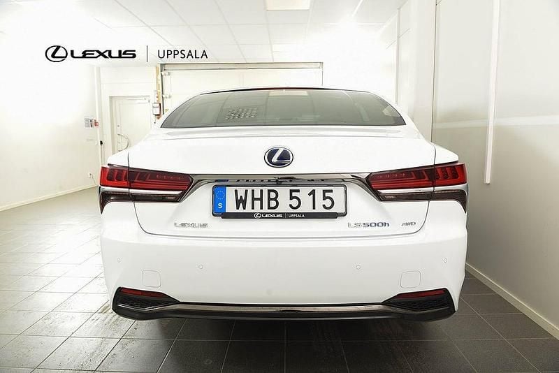 Begagnad Lexus LS500h Sport Line 358 HK (263 kW) 2018 Vit Sedan
