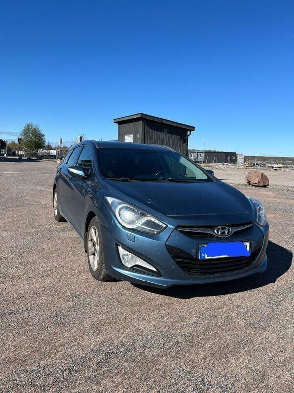 Blå Begagnad 2012 Hyundai i40 Kombi | 57 000 kr (Bra pris) - Bild 1/4