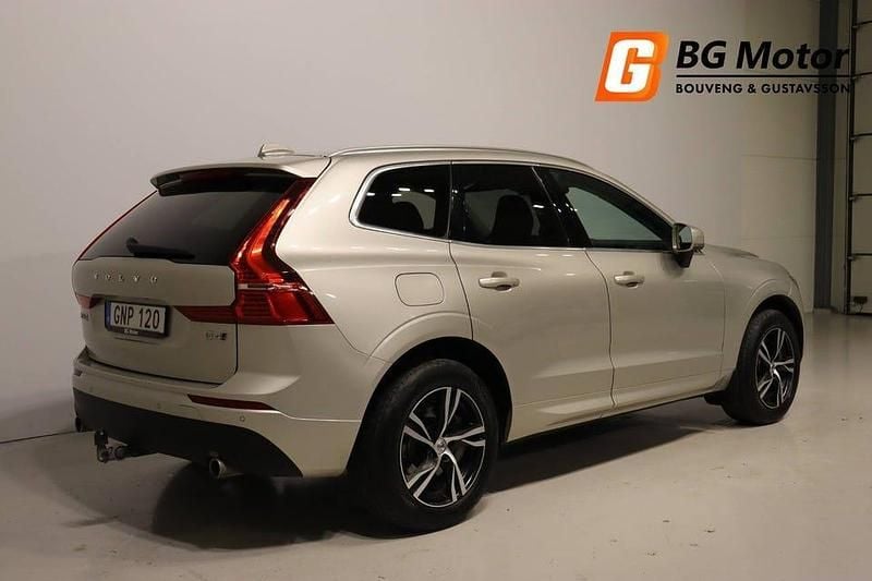 Begagnad Volvo XC60 Momentum 190 HK (139 kW) 2018 Ljusbrun SUV