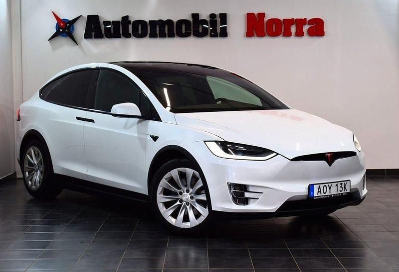 Vit Begagnad 2019 Tesla Model X SUV | 459 900 kr (Lite dyr) - Bild 1/2