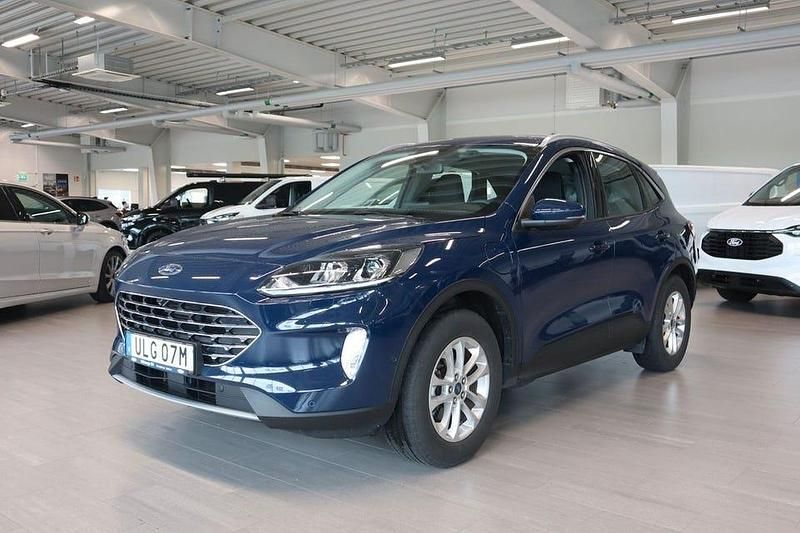 Blå Begagnad 2022 Ford Kuga Business Edition SUV | 294 800 kr (Marknadspris) - Bild 1/4