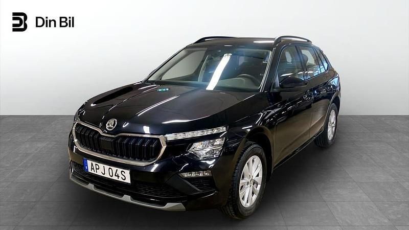 Svart Begagnad 2024 Skoda Kamiq Selection SUV | 267 900 kr (Marknadspris) - Bild 1/4