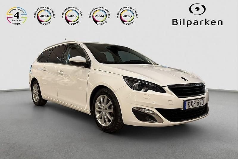 Begagnad Peugeot 308 SW Allure 120 HK (88 kW) 2016 Vit Kombi