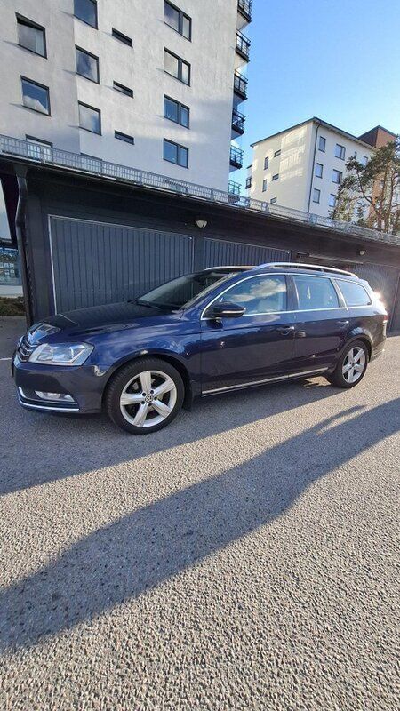 Blå Begagnad 2012 VW Passat GT Kombi | 59 900 kr (Marknadspris) - Bild 1/4