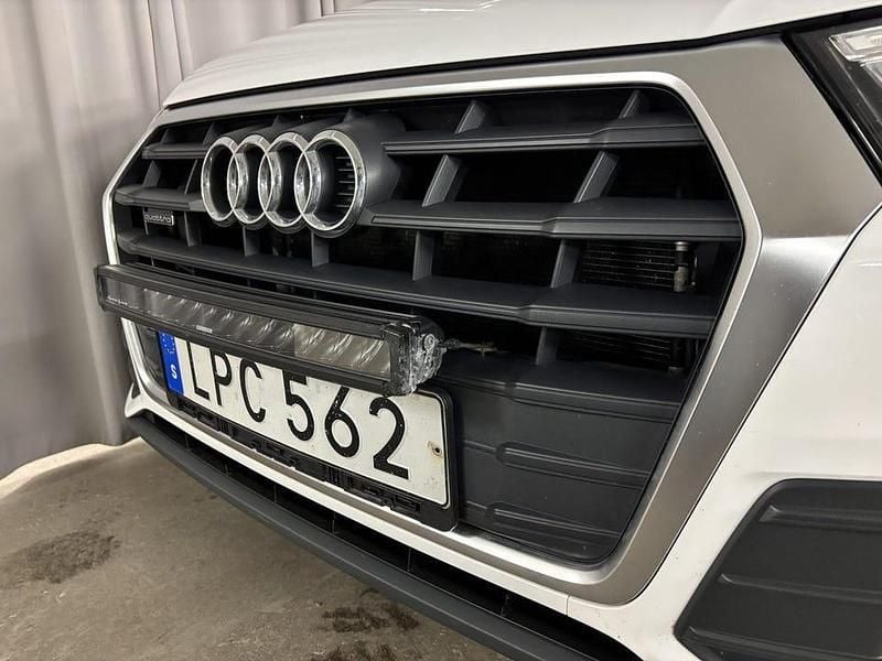 Begagnad Audi Q5 Comfort 190 HK (139 kW) 2019 Vit SUV