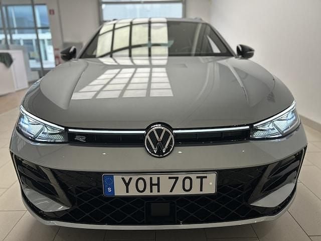 Ny 2026 VW Passat R-line | 570 600 kr (Bra pris) - Bild 1/4