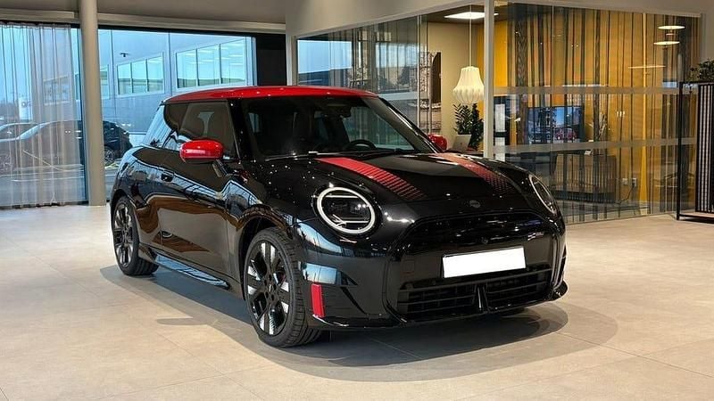 Ny Mini Cooper 189 kW (258 HK) 2025 Svart Halvkombi