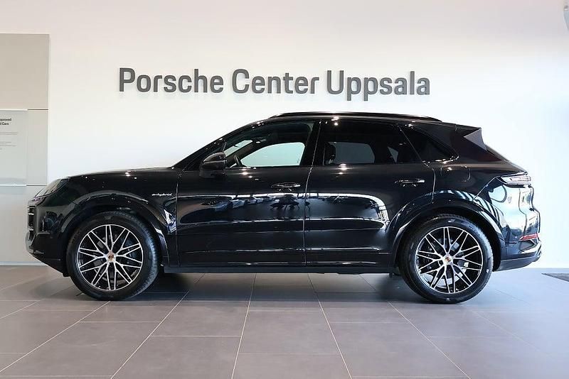 Begagnad Porsche Cayenne 305 HK (224 kW) 2025 Svart SUV