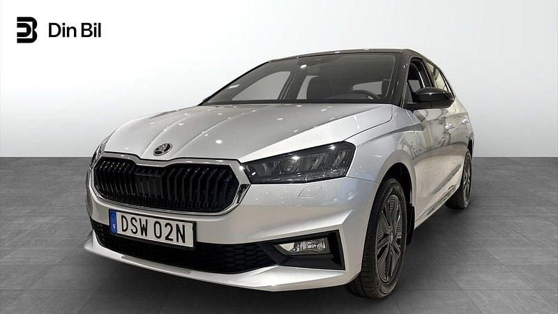 Silver Ny 2025 Skoda Fabia Selection Halvkombi | 259 900 kr (Marknadspris) - Bild 1/4