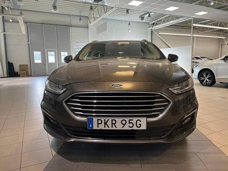 Begagnad Ford Mondeo 140 HK (102 kW) 2019 Grå Kombi
