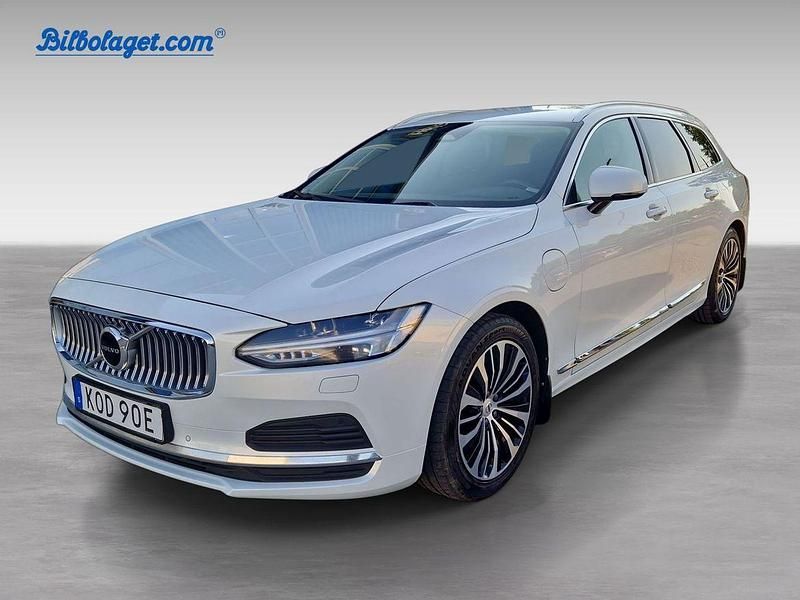 Vit Begagnad 2023 Volvo V90 Core Kombi | 358 000 kr (Marknadspris) - Bild 1/4
