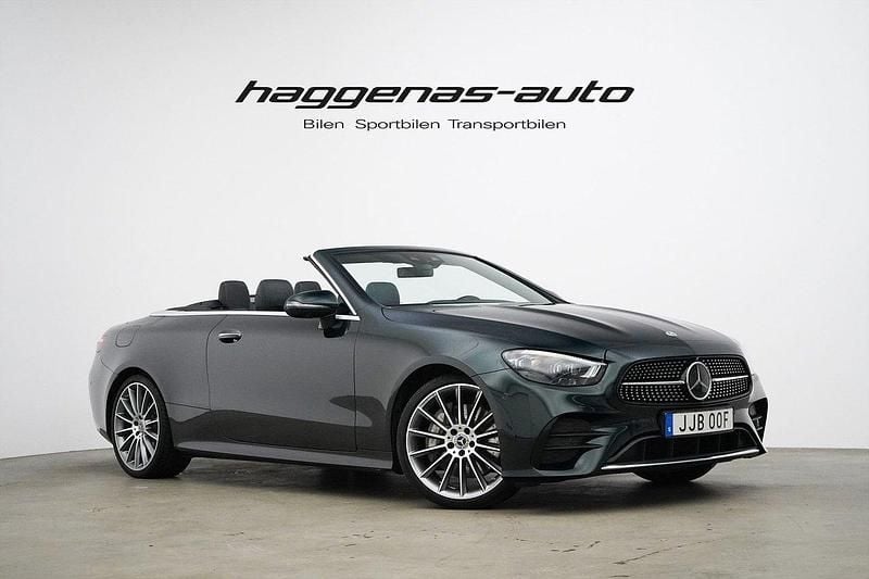 Smaragdgrön Begagnad 2020 Mercedes E300 AMG Cab | 569 000 kr (Dyr) - Bild 1/4