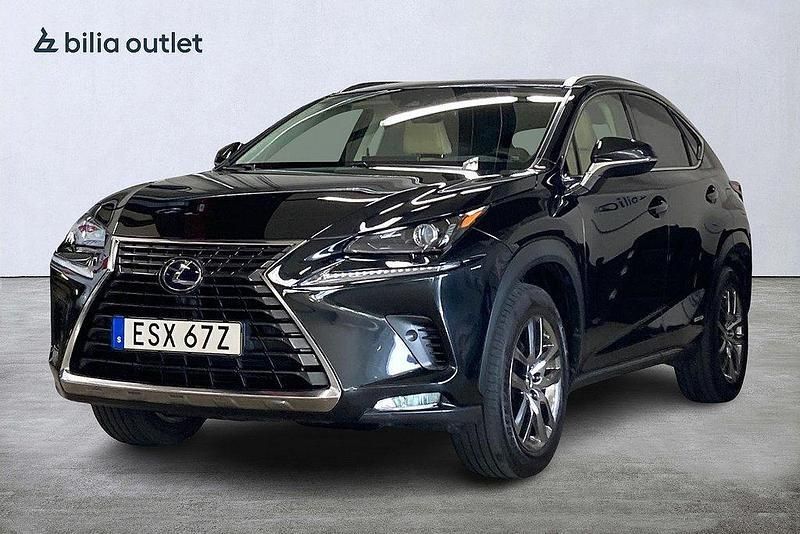 Svart Begagnad 2019 Lexus NX300h Executive Line SUV | 329 900 kr (Marknadspris) - Bild 1/3
