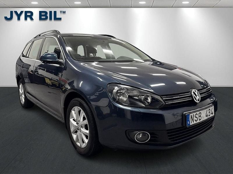 Mörkgrå (grå) Begagnad 2010 VW Golf Kombi | 59 700 kr (Marknadspris) - Bild 1/4