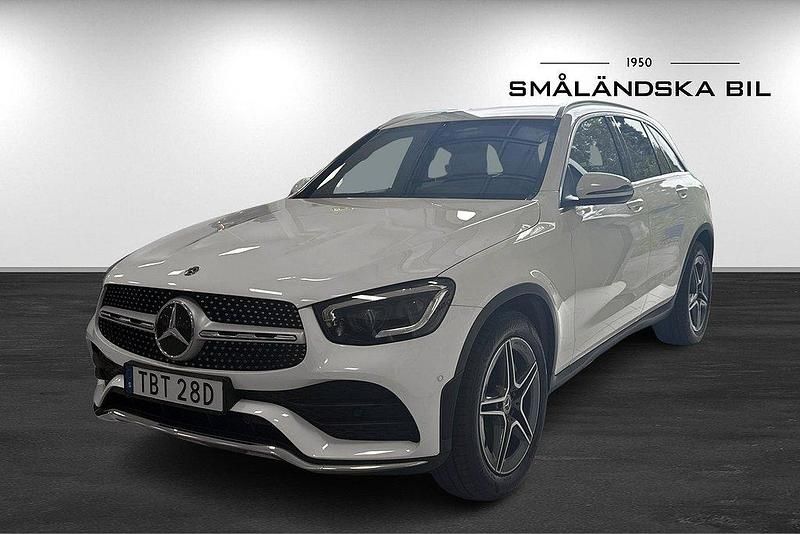 Vit Begagnad 2019 Mercedes GLC220 AMG line SUV | 399 000 kr (Marknadspris) - Bild 1/3