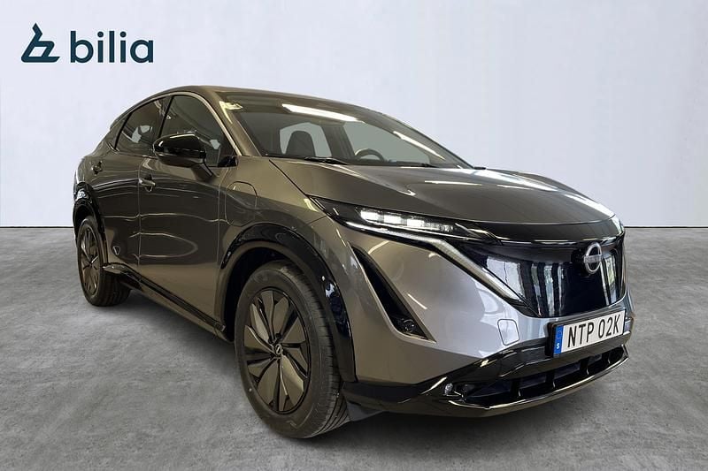 Begagnad Nissan Ariya 180 kW (245 HK) 2024 Grå SUV