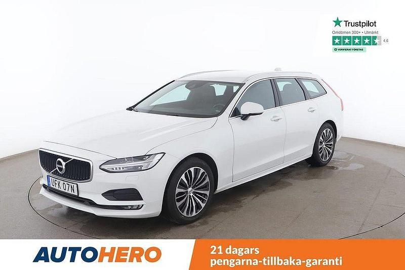 Vit Begagnad 2019 Volvo V90 Momentum Kombi | 316 000 kr (Marknadspris) - Bild 1/4