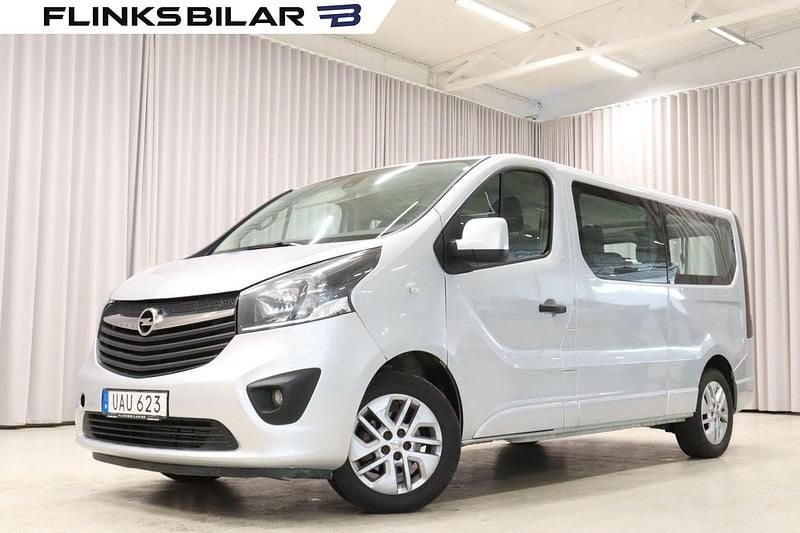 Grå Begagnad 2017 Opel Vivaro Van | 159 900 kr (Lite dyr) - Bild 1/4