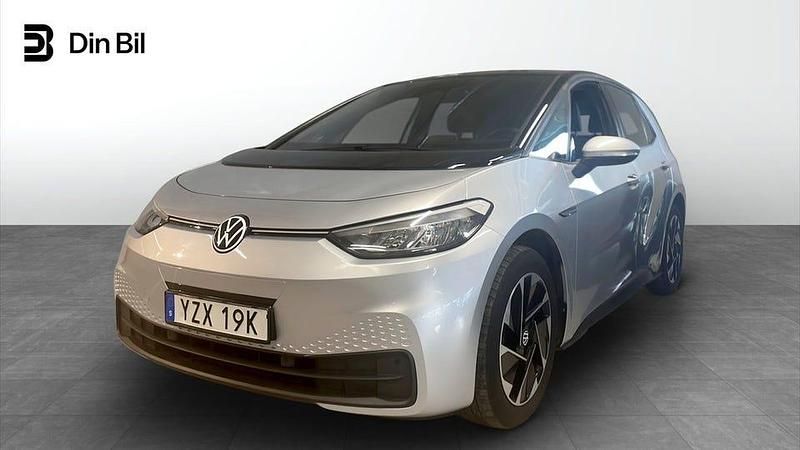 Begagnad VW ID.3 Pro Performance 150 kW (204 HK) 2021 Scale silver metallic bla Halvkombi