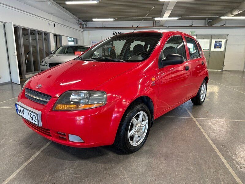 Röd Begagnad 2003 Chevrolet Kalos Halvkombi | 19 900 kr - Bild 1/4
