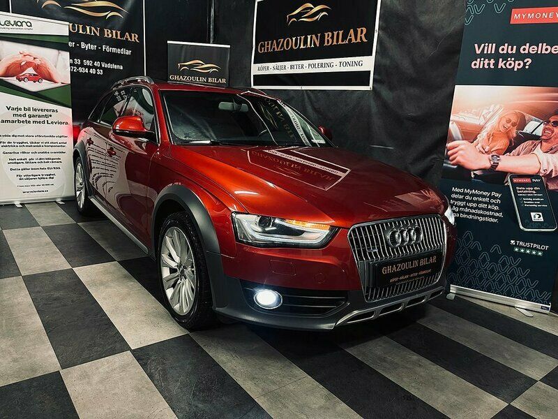 Röd (röd ) Begagnad 2014 Audi A4 Allroad Comfort Kombi | 194 900 kr - Bild 1/3