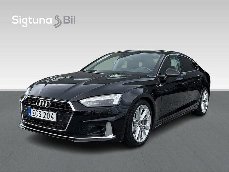 Svart Begagnad 2020 Audi A5 Sportback Halvkombi | 304 900 kr (Marknadspris) - Bild 1/4