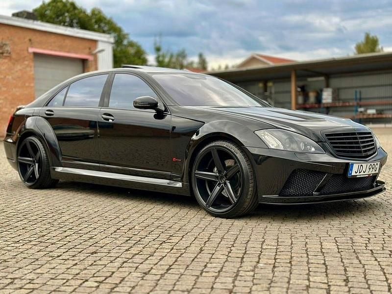 Begagnad Mercedes S65 AMG AMG 388 HK (285 kW) 2006 Svart Sedan