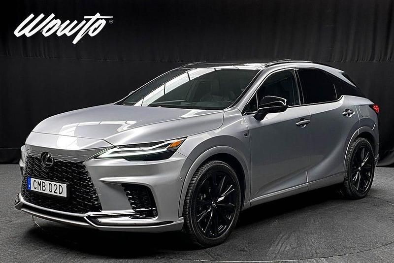 Silver Begagnad 2022 Lexus RX500h Sport Line SUV | 729 800 kr - Bild 1/3