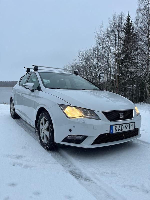 Begagnad 2015 Seat Leon Halvkombi | 74 900 kr (Marknadspris) - Bild 1/4