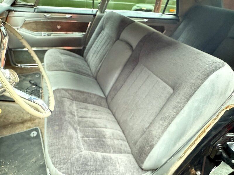 Begagnad Cadillac Fleetwood 345 HK (253 kW) 1965 Svart Sedan
