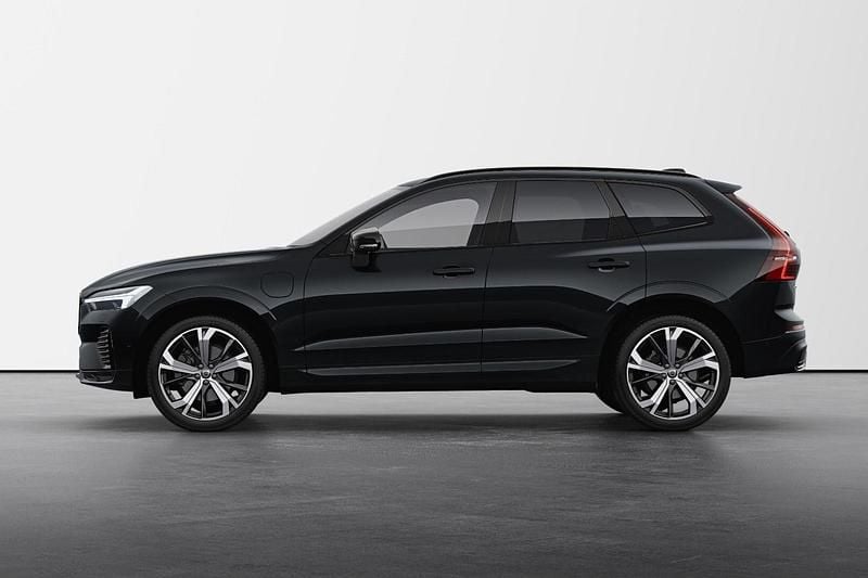 Svart Ny 2025 Volvo XC60 Plus SUV | 693 900 kr (Dyr) - Bild 1/4
