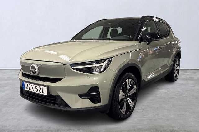 Begagnad Volvo XC40 Single Motor 175 kW (238 HK) 2022 Grön SUV