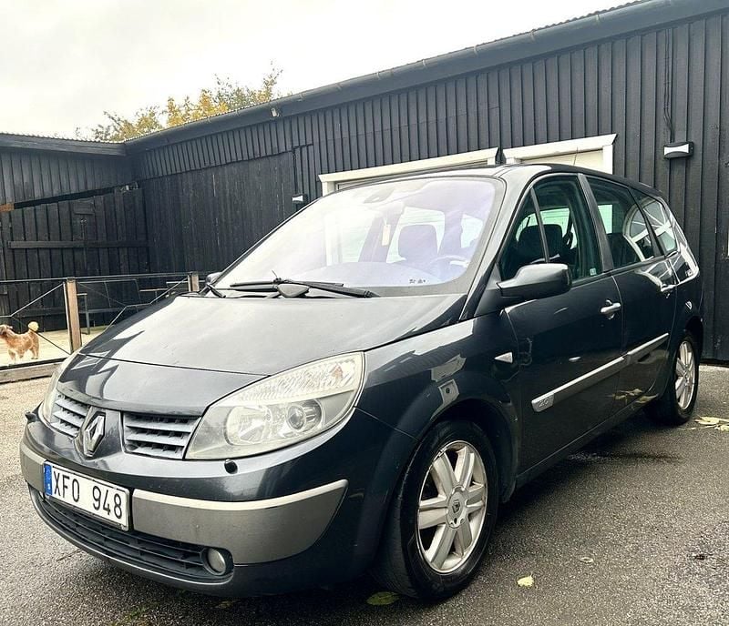 Mörkgrå Begagnad 2005 Renault Grand Scénic II Minibuss | 22 900 kr - Bild 1/4
