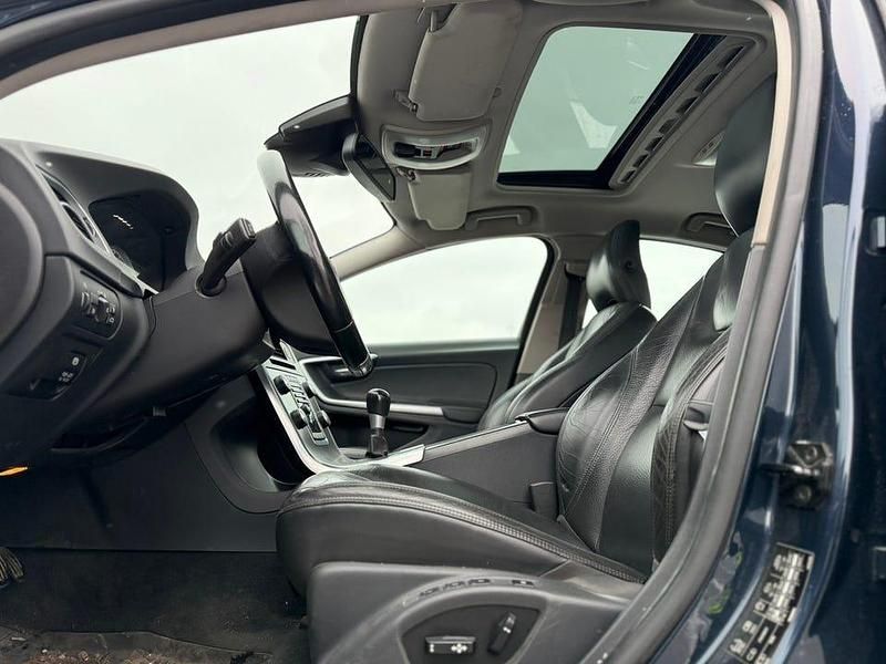 Begagnad Volvo S60 115 HK (84 kW) 2012 Sedan