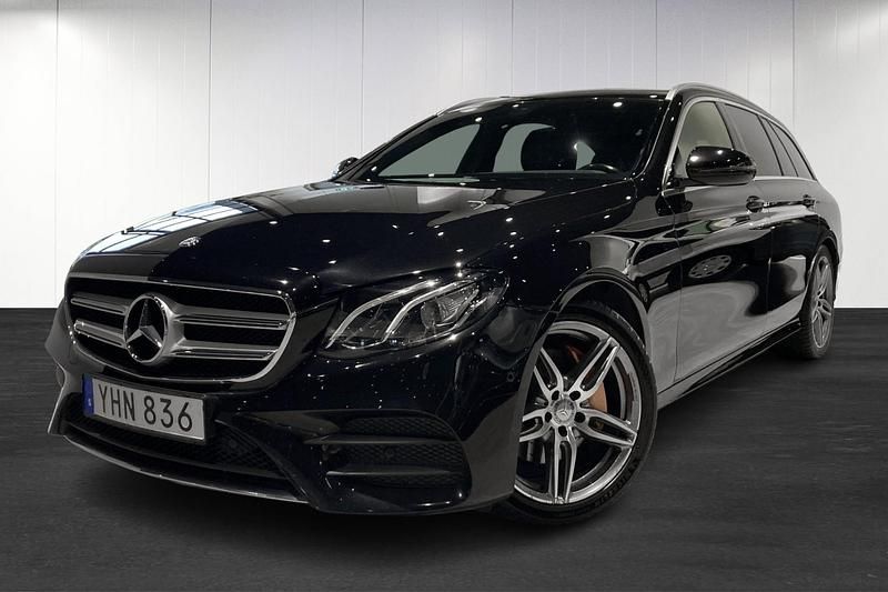 Svart Begagnad 2016 Mercedes E220 AMG Kombi | 249 900 kr (Marknadspris) - Bild 1/4