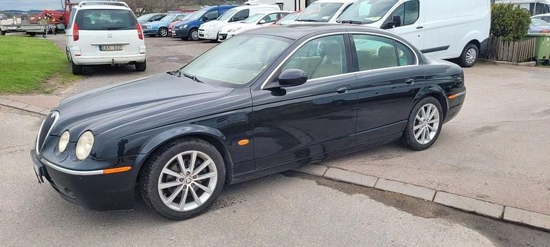 Svart Begagnad 2004 Jaguar S-Type S Sedan | 58 000 kr - Bild 1/4
