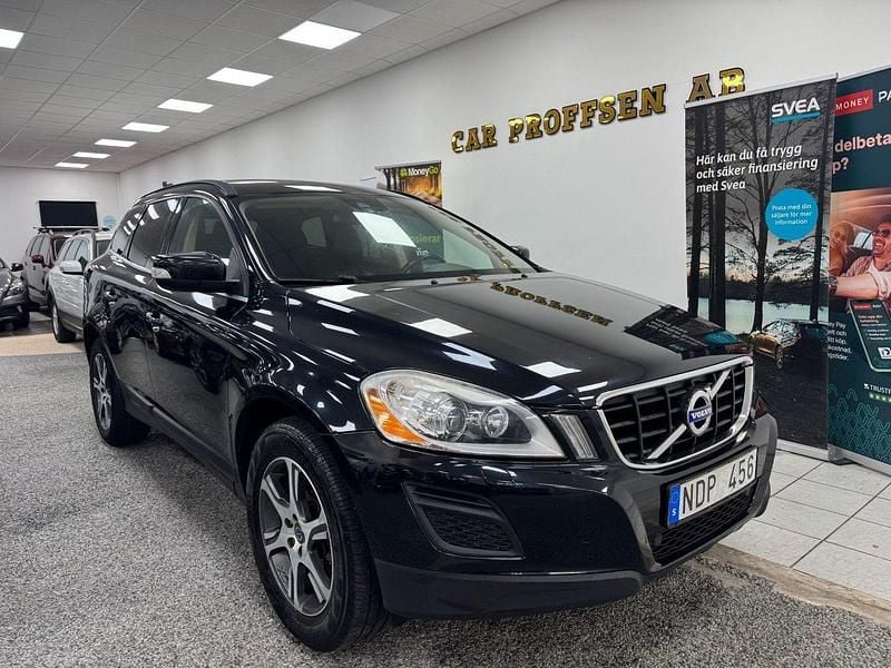 Svart Begagnad 2013 Volvo XC60 Momentum SUV | 99 900 kr (Bra pris) - Bild 1/4