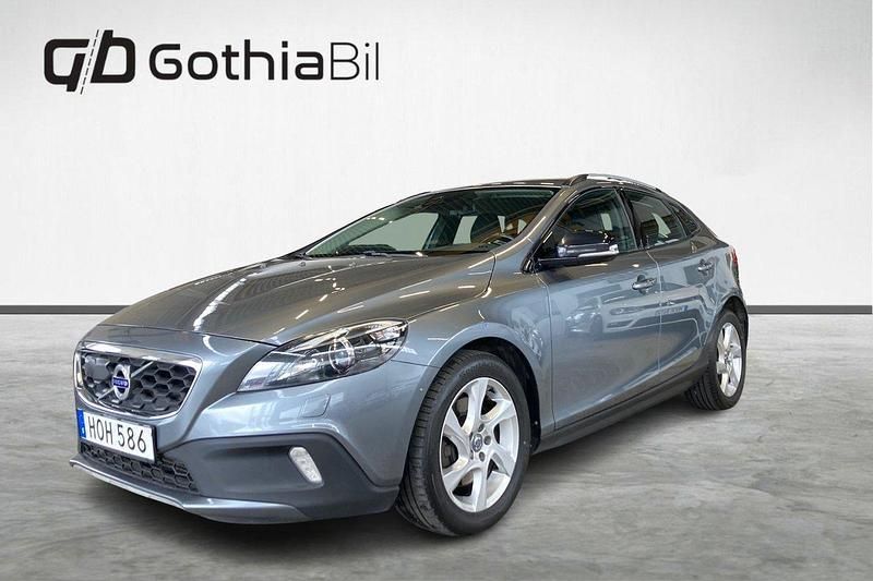 Grå Begagnad 2016 Volvo V40 CC Momentum Kombi | 149 900 kr (Marknadspris) - Bild 1/4