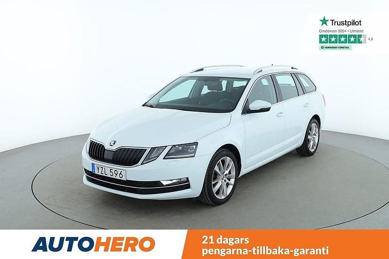 Vit Begagnad 2017 Skoda Octavia Style Kombi | 129 000 kr (Marknadspris) - Bild 1/4