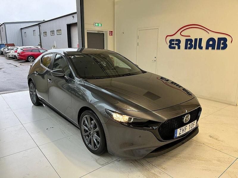 Grå Begagnad 2019 Mazda 3 Halvkombi | 169 900 kr - Bild 1/4