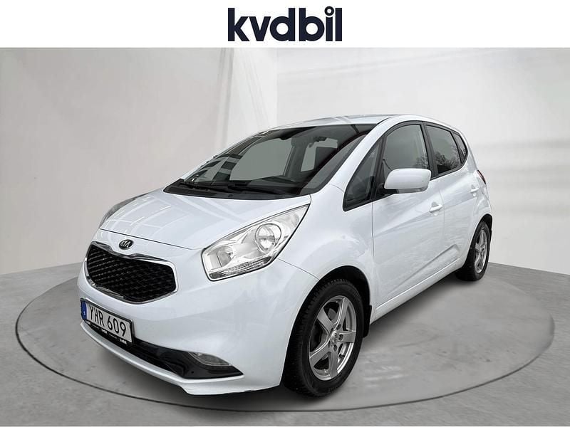 Vit Begagnad 2017 Kia Venga Halvkombi | 89 000 kr (Bra pris) - Bild 1/3