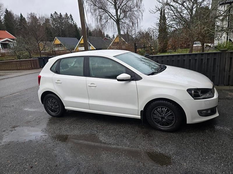 Begagnad 2011 VW Polo Halvkombi | 69 500 kr (Marknadspris) - Bild 1/3