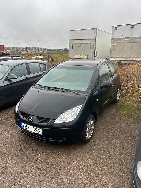 Begagnad 2006 Mitsubishi Colt Halvkombi | 12 000 kr (Marknadspris) - Bild 1/4