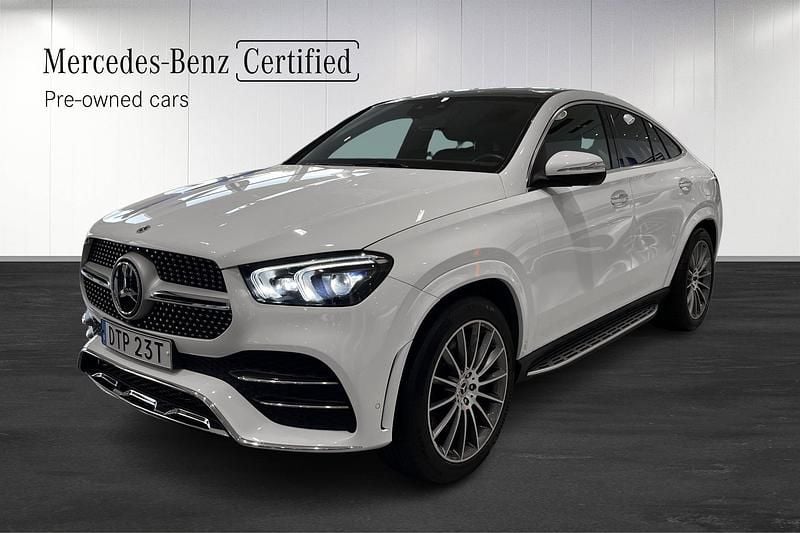 Vit (white) Begagnad 2023 Mercedes GLE350 Sportkupé | 849 000 kr (Dyr) - Bild 1/4