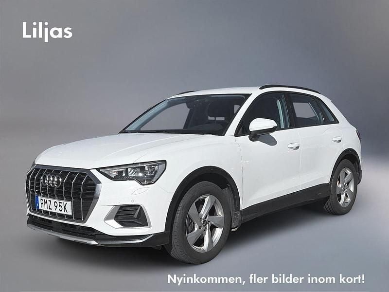 Vit Begagnad 2021 Audi Q3 SUV | 289 000 kr (Marknadspris) - Bild 1/4