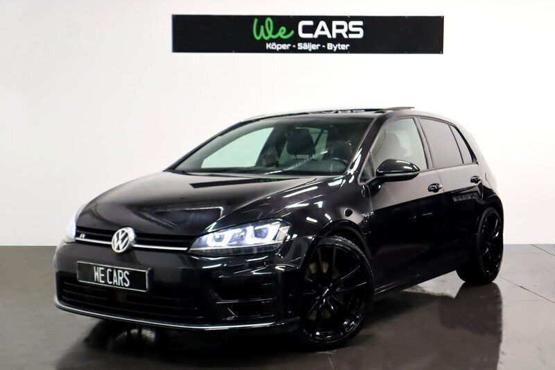 Begagnad 2017 VW Golf VII R Halvkombi | 279 900 kr (Dyr) - Bild 1/4