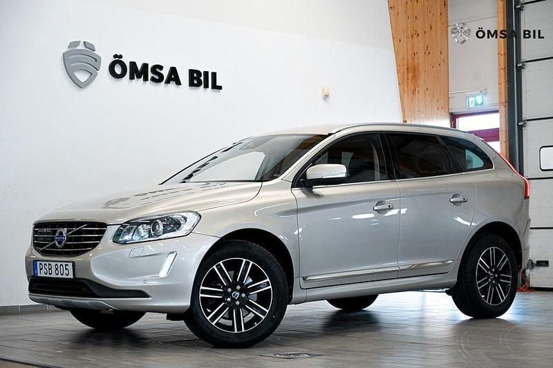 Ljusbrun Begagnad 2017 Volvo XC60 Standard SUV | 154 800 kr (Marknadspris) - Bild 1/4